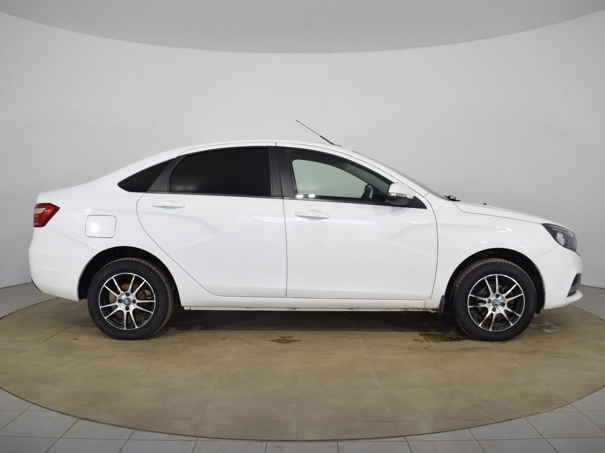 Фото автомобиля 3
